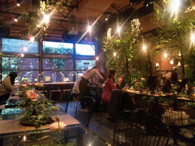 TEA　HOUSE