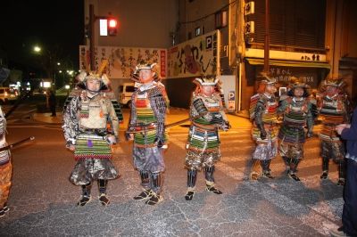 鎧年越