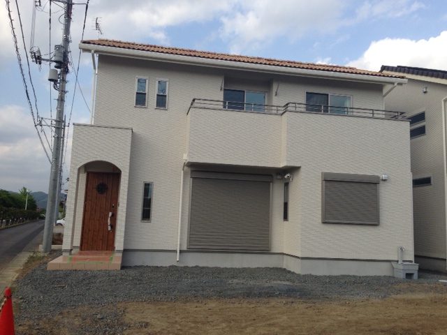 玄関アプローチ