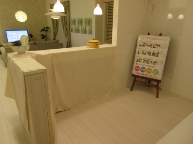 足利店キッチン交換中