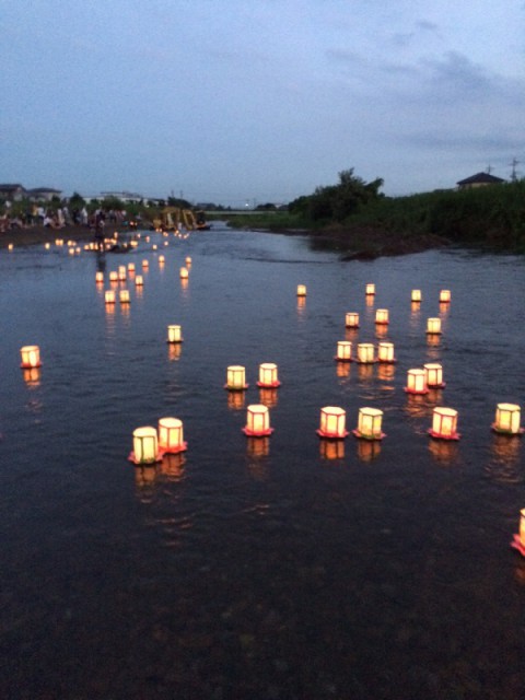 灯篭流し
