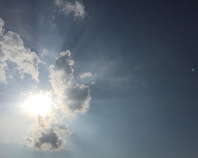 ☁