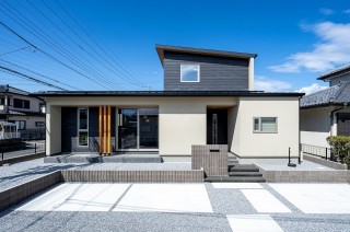 ジャパンディスタイル プラスワン生活を愉しむ半平屋の家